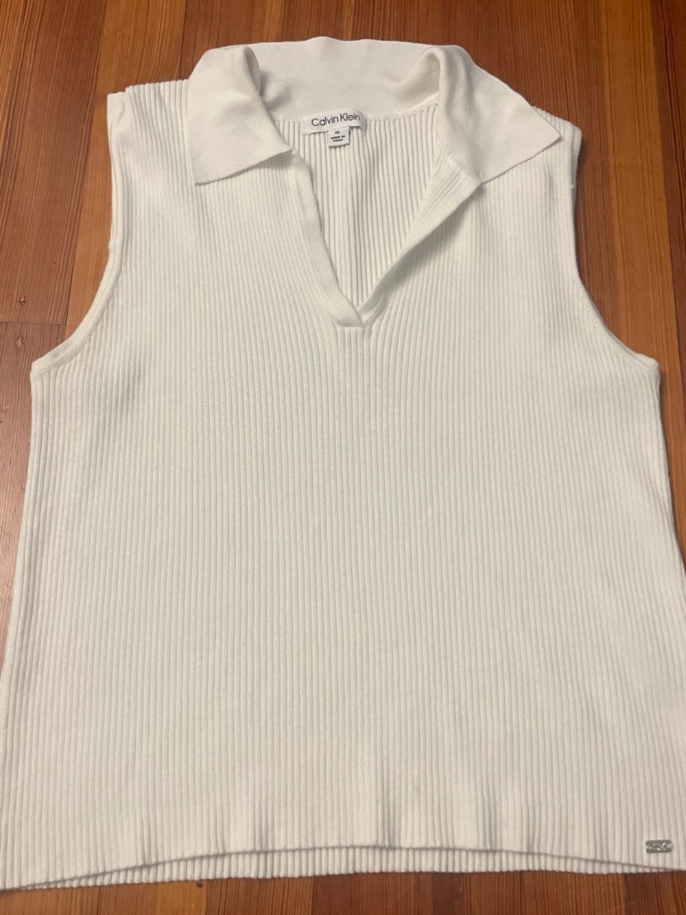 Calvin Klein White Ribbed Collared Sleeveless Tank